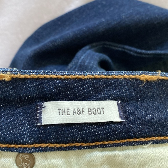 A&F boot cut denim size 2S - Picture 9 of 9